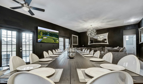 Indulge in exclusive private chef dinners in our Private Dining Room. Enjoy Philip Starck designed chairs for up to 20 persons inside and 24 persons outside, overlooking the private pool and golf course. Unwind with cocktails at the Fire Pit.