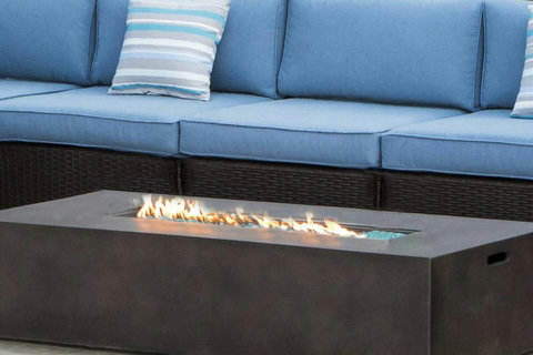 Relax by the Firepit - Enjoy magical evenings on the pool patio overlooking the golf course. Discover our abundant amenities & essentials; just let us know 7 days before arrival, and we'll set it up for you.