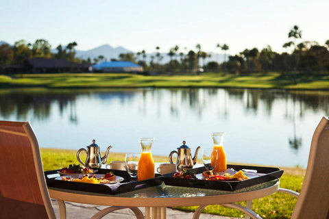Your Dream Getaway Awaits: Experience the beauty of a Resort stay with breakfast overlooking the lake and golf course in the heart of McCormick Ranch. Enjoy a Private Villa and access to Resort Pool & Amenities just steps away! 