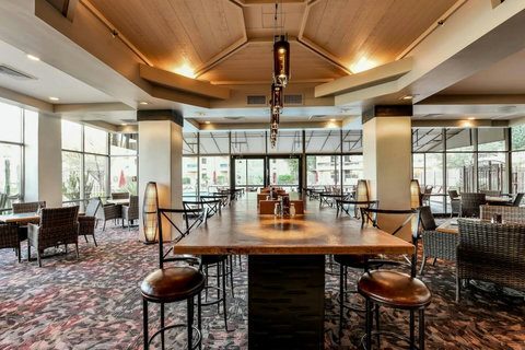 Lakefront Lounge Bar Delight: Experience a beautiful Resort with a Resort Lakefront Lounge Bar only 100 yards away. Enjoy the privacy of a Private Villa and access to Resort Amenities, including the Resort Pool nearby.
