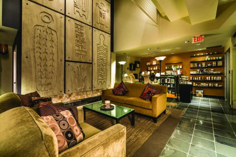 Fitness & Wellness: Enjoy easy access to Gainey Village Health Club and SPA, just a short jog or stroll away.
