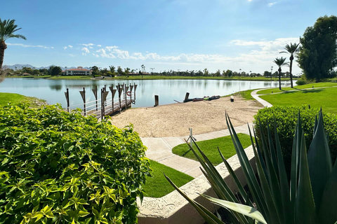 Lakefront Steakhouse Bliss: Experience a beautiful Resort with a top-rated lakefront steakhouse grill just 100 yards away from the villa. Enjoy the privacy of a Private Villa and access to Resort Amenities, including the Resort Pool nearby.
