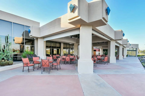 Lakefront Steakhouse Grill Nearby: Experience a beautiful Resort with a top-rated lakefront steakhouse grill just 100 yards away. Enjoy privacy in a Private Villa and access to Resort Amenities, including the Resort Pool nearby.
