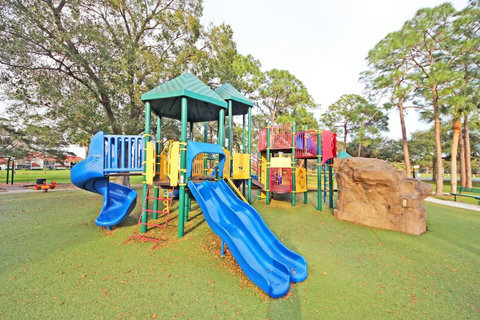 Nature's playground for kids! Unwind in our curated home, with PGA National Park's complimentary Kids activities sparking joy and wonder.