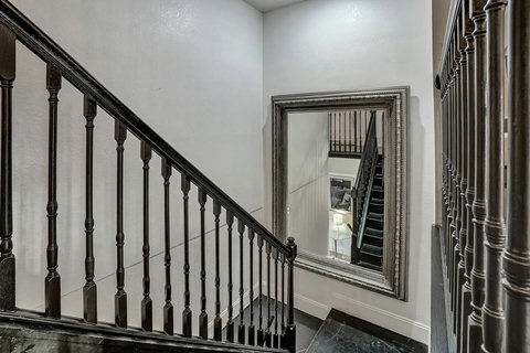Reflect elegance on every step with our stunning staircase landing mirror. Elevate your home decor with this architectural masterpiece!
