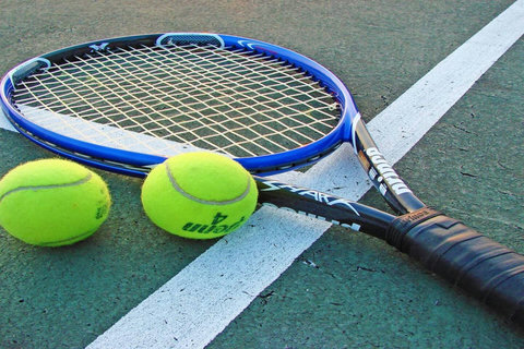 Experience our complimentary tennis rackets, perfect for active days on the courts.
