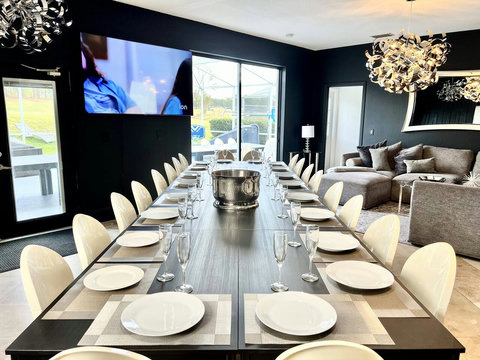 Indulge in exclusive private chef dinners in our Private Dining Room. Enjoy Philip Starck designed chairs for up to 20 persons inside and 24 persons outside, overlooking the private pool and golf course. Unwind with cocktails at the Fire Pit.
