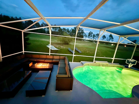 Outdoor Dining - Host exclusive private chef dinners for up to 24 guests outside and 20 inside, complemented by Philip Starck designed chairs. Enjoy scenic views of the private pool, golf course, and unwind by the Fire Pit with a cocktail.
