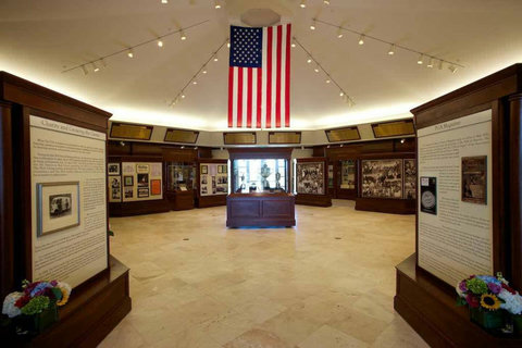 Discover the legacy of the sport at the renowned PGA Museum, a must-visit for golf enthusiasts.
