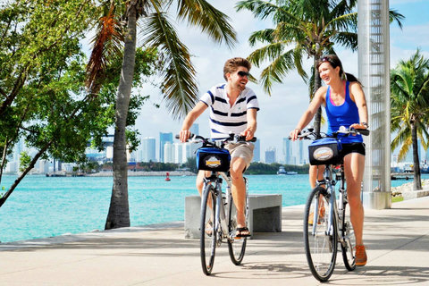 Ideal South Beach location. WALK, BIKE or RIDE with complimentary private driver to Beach, Convention Center, and Lincoln Road South Beach City Center. Plus, enjoy complimentary use of bikes (refundable deposit required).