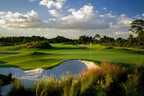 Indulge in the ultimate golf getaway at our villa, perfectly situated amidst quality golf courses for an extraordinary golfing adventure.
