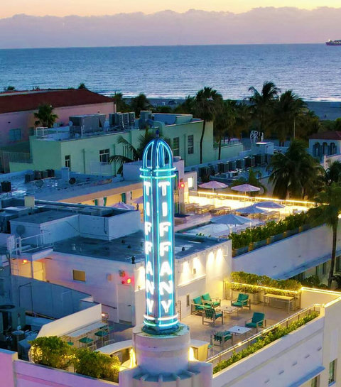 Around the corner on the same block from our Casa Grande Suite (clay roof) & behind world famous News Cafe, Tiffany Rooftop Bar offers heated pool access from $25/pp with Poolside Bar/Food/Beverage, Towel service, and Wifi (subject to availability).