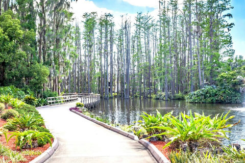 Golf like a pro! Embrace the challenge of world-class golf, only 200 yards away.
