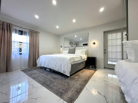 Bedroom #1: Flexible comfort with 1 king or 2 twin beds plus an extra twin, a 50-inch plasma TV with cable, and a spacious closet for all your essentials.