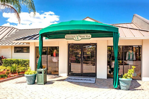 Calling all tennis enthusiasts! The Tennis Pro Shop is a player's haven, conveniently located only 100 yards from our villa.
