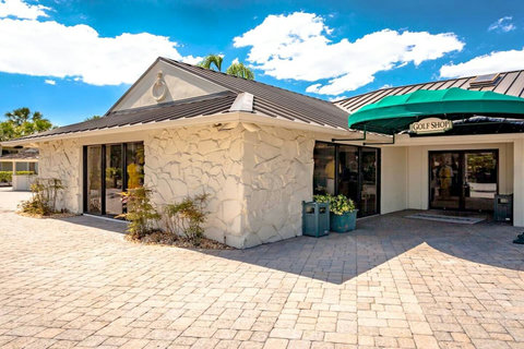 Embrace easy access to the Golf Pro Shop - your one-stop destination for all things golf, 100 yards away from our villa.
