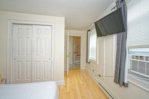Main Bedroom with 32" Fire TV