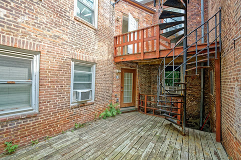 Private Rear Deck (Back Entrance)