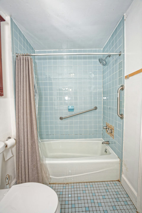 Full Bathtub