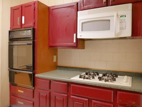 Kitchen with Oven, Cooktop, and Microwave (opposite fridge and sink)