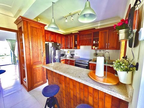 Cocina, desayunador