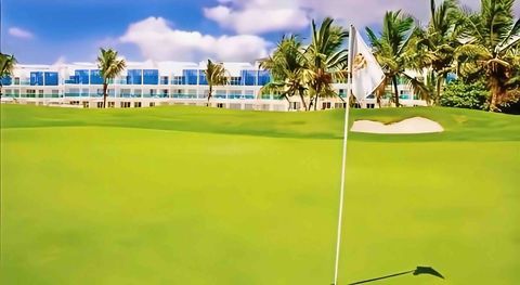 Club de golf de pago. Nuestros apartamentos esta muy recomendados para golfistas que viajan con amigo y familia y que desean combinar la práctica del golf con vacaciones