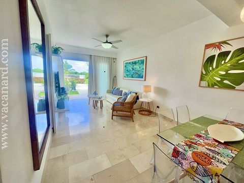 Sala, sofá cama, TV, AC, ventilador de techo, acceso a la terraza