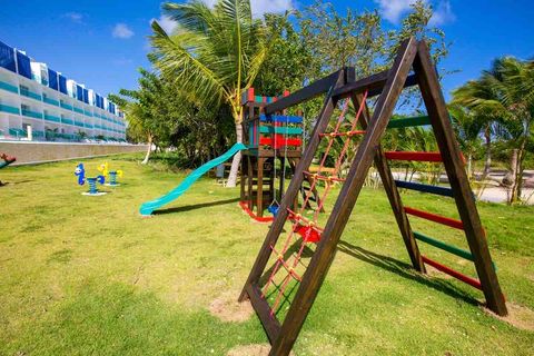 Parque infantil en nuestro otro condominio y a 5 minutos del apartamento.