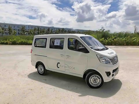 Nuestro transporte interno es gratis para nuestros huéspedes en los recorridos dentro de la propiedad. Fuera de la propiedad preguntarnos por costos de los recorridos.
