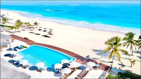 Club de playa privado Cana Bay. Único acceso a la playa que tiene la propiedad. 