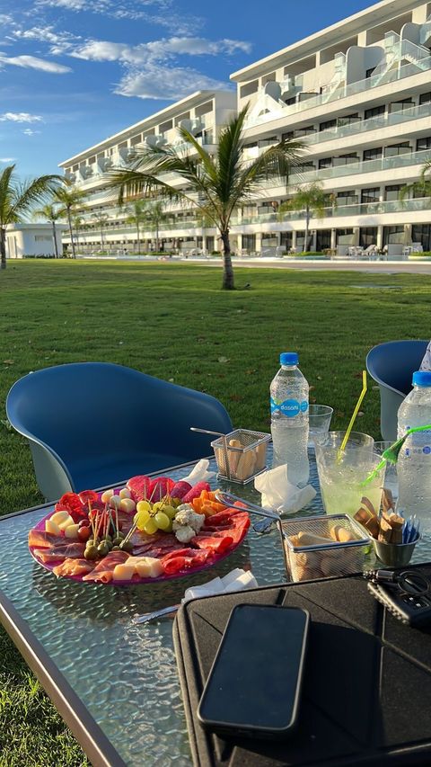 Nuestro snack bar Espacios Food Punta Cana lo espera. 