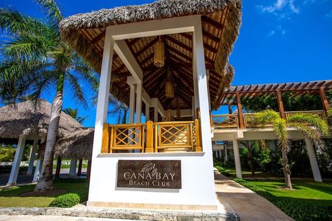 Entrada club de playa Cana Bay