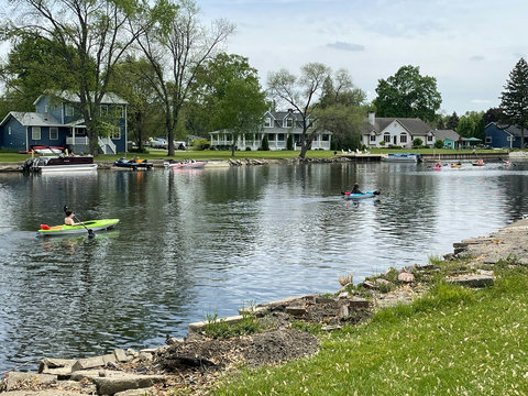 A kayaker's paradise! Head upstream past interesting homes and wildlife, or downstream to our local restaurant/bar (just around the bend) and beyond to the Saginaw Bay Water trails. Make an excursion to the Bay City State Park beach/splash park.