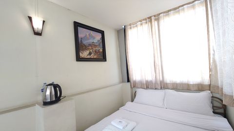 queen bed