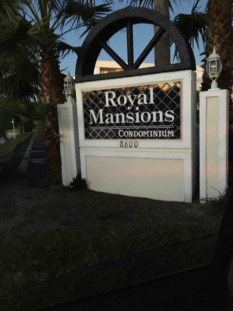 This is the resort complex where airBnB guests can access to all amenities of the owners.