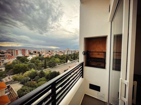 Terraza privada con parrillero
