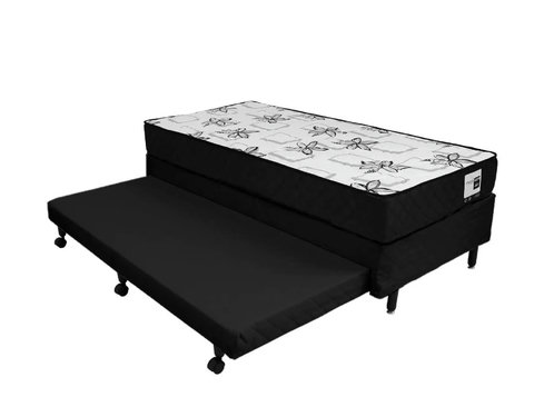 Cama solteiro + cama auxiliar. Sobre a cama auxiliar é colocado um Pillow Top de espuma Viscoelastica ("espuma da NASA") para maior conforto. Ideal para crianças.
A cama auxiliar também pode ser colocada ao lado da cama queen na Suíte Master.