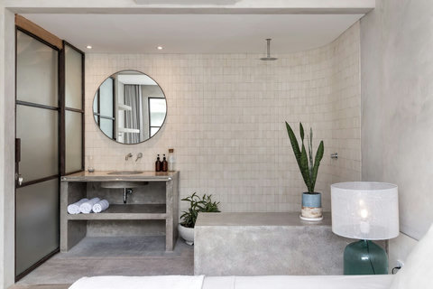 Bathroom 4
