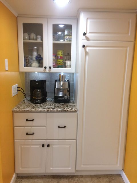Coffee & tea table and pantry in the kitchen