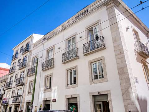 Building facade, located in the historical part of Lisbon. Building has Elavator (Lift). There are only 2 steps to get into the building. 