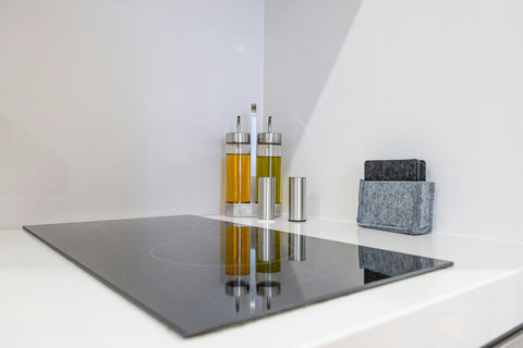 Fully equipped kitchen. We provide (Olive Oil, Vinegar, Salt and Pepper)