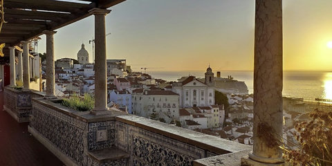Apartment is close to many view points in Lisbon