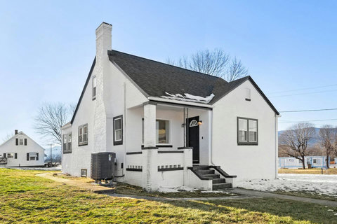 Front of cottage