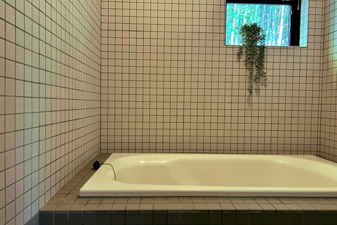 we also have a small baby bath tub available 