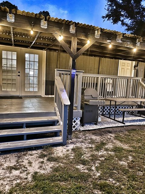 Automatic String lit covered deck