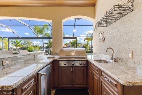 Enjoy outside kitchen!