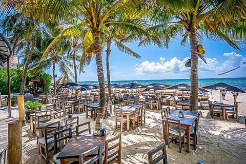 Zenzi Beach Club / Live Music