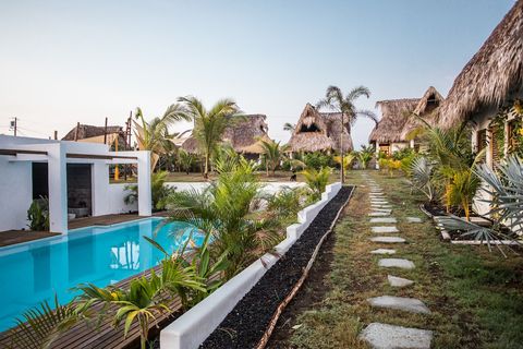 Path to the garden & Rooms