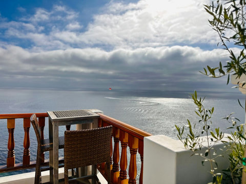 - Sip drinks or share a snack at this charming bistro set perched above the ocean
- Sweeping sea views, morning light, and gentle breezes complete the perfect pause
- Quiet corner to enjoy coffee, conversation, or just the rhythm of the waves