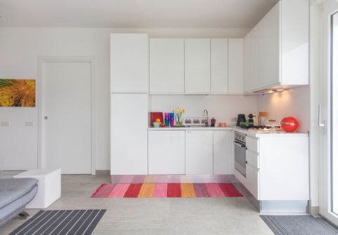 Fully Equipped kitchen: Kettle, Oven, 4 gas, Freezer, fridge, dishwasher, coffee machine with capsule system, italian moka